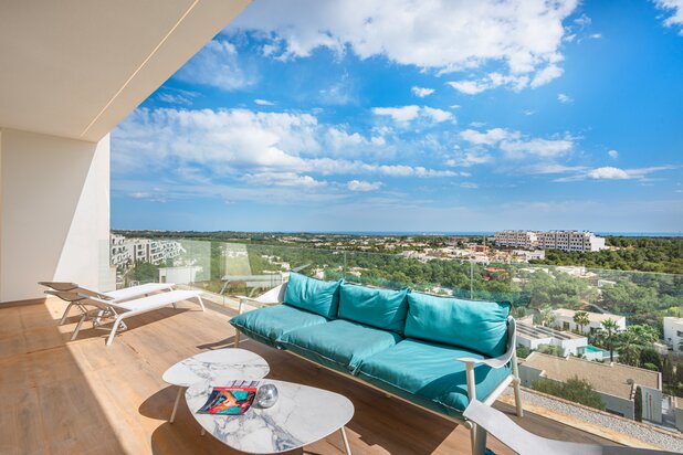 Instapklaar appartement met panoramisch uitzicht, Las Colinas Golf & Country Club