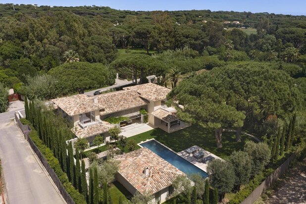 Exclusive villa located only 10 minutes from Saint-Tropez