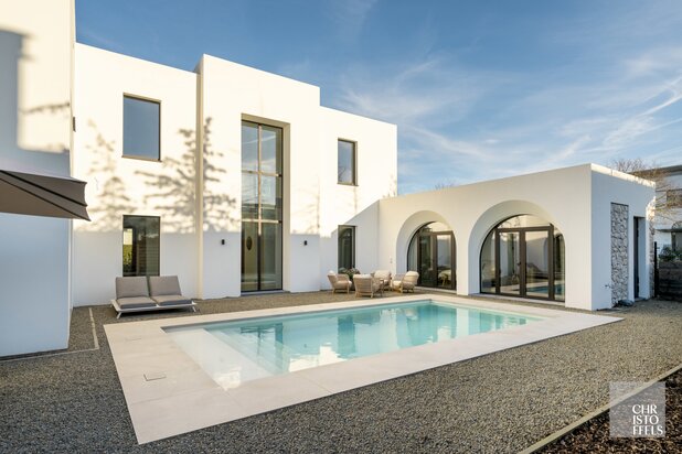 Ultra high-end nieuwbouwvilla met zwembad in het park van Oud-Rekem