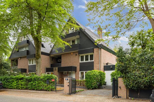Villa for sale at BUSSUM with reference 19411143455
