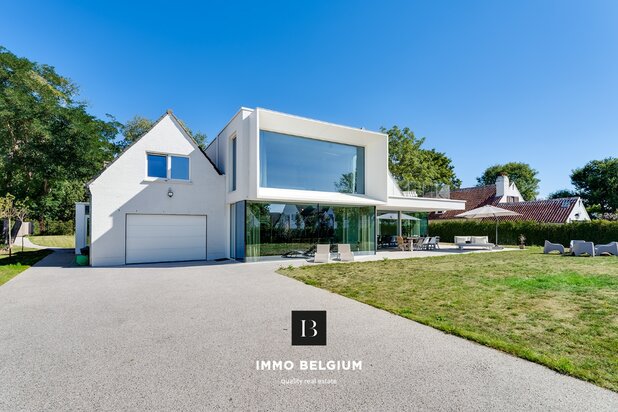 Villa de luxe le long des Dunes boisées entre Le Coq et Wenduine
