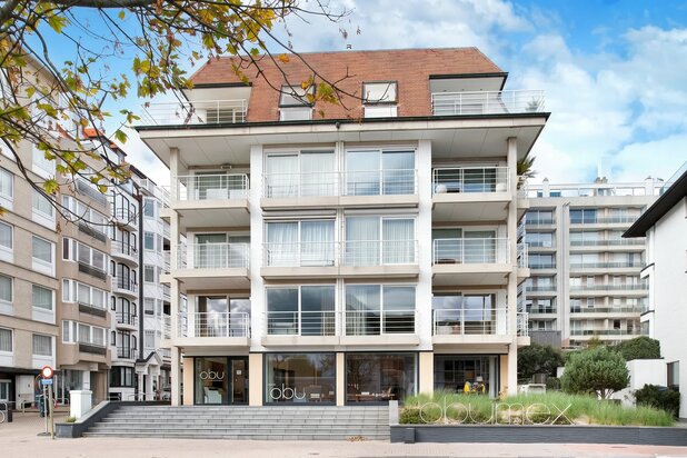  Volledige verdieping in een exclusieve en kleinschalige villaresidentie in het Zoute.