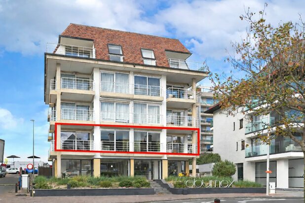 Un étage complet dans une résidence exclusive au Zoute composé de 2 appartements d’angle