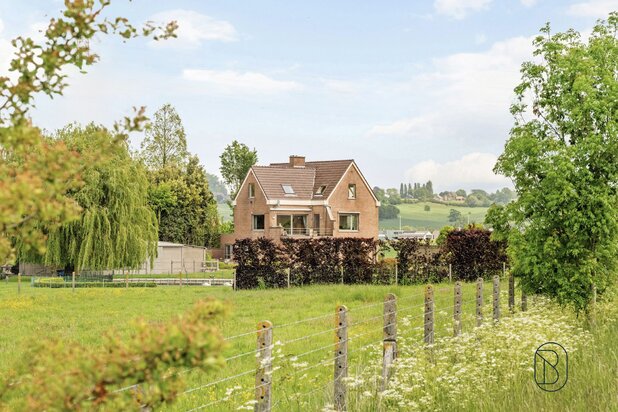 Unieke eigendom op 3,38 hectare met prachtig zicht