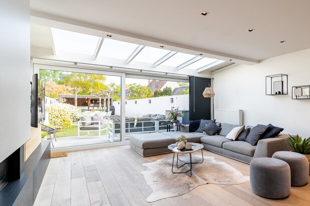Maison rare avec jardin & garage près de la mer