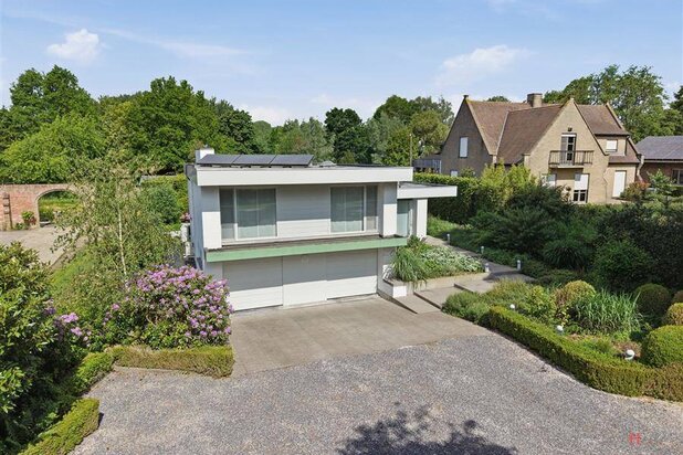 Instapklare villa met 4 slaapkamers, prachtige tuin en energiezuinige technieken