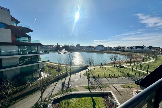 Ruim en zonnig appartement van 122 m² met open zicht op het Zegemeer.