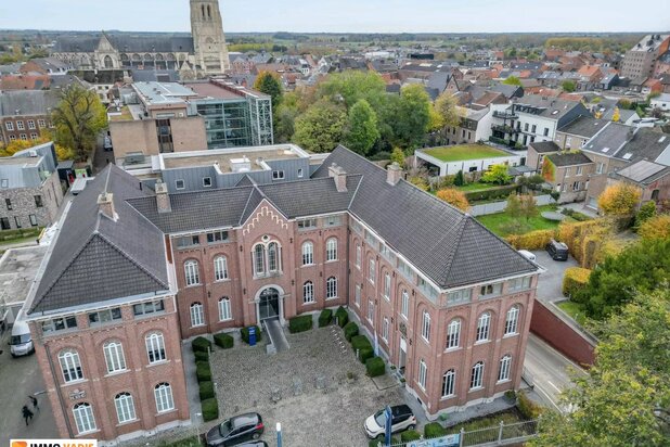 Penthouse exclusif au cœur de Tongres avec une superficie habitable de 315 m².