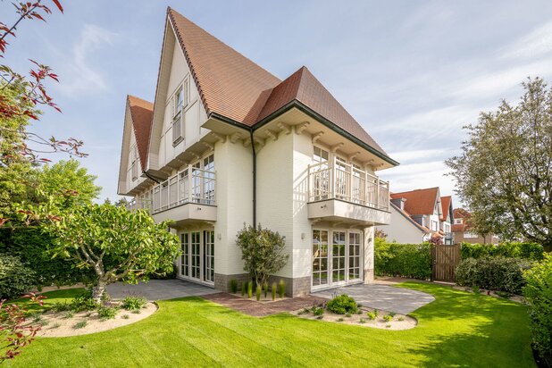 Villa jumelée d’exception à vendre au Zoute