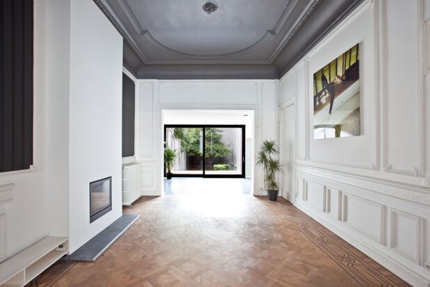 Neoclassicistisch herenhuis (438 m²) met een zuidwest gerichte tuin