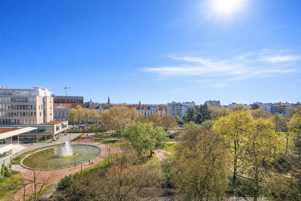 Bijzonder luxueus en groot stadsappartement aan het Zuidpark.