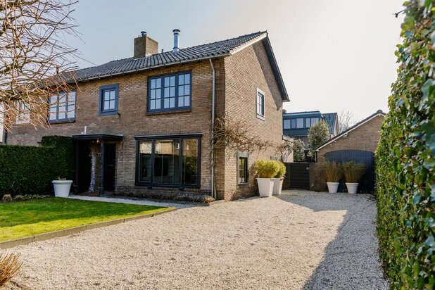 Villa for rent at LAREN with reference 19211148030