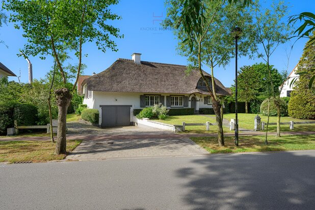 Exclusief gelegen villa met zicht op de Royal Zoute Golf