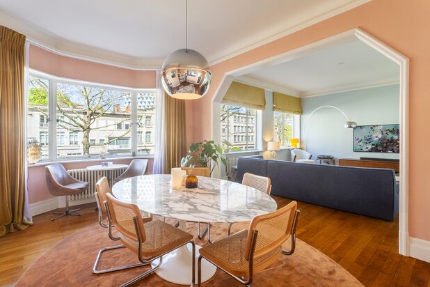 luxueus gerenoveerd art-déco app. met 3 slpks en terras