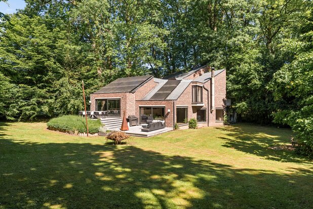 Exclusieve architectenwoning op toplocatie in Henegauwberg – Hasselt