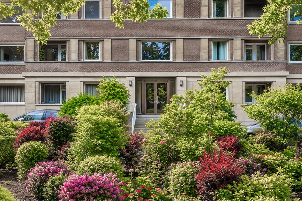 ELEGANT APPARTEMENT A UCCLE