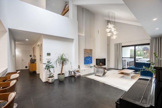 Stijlvolle, energiezuinige woning met rondom heerlijke tuin