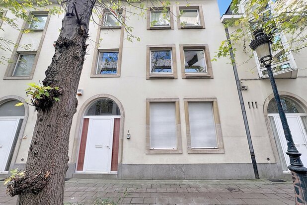 Sablon: Maison 3ch avec espace extérieur + parking