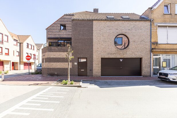 Instapklare woning te koop met garage nabij centrum Knokke.
