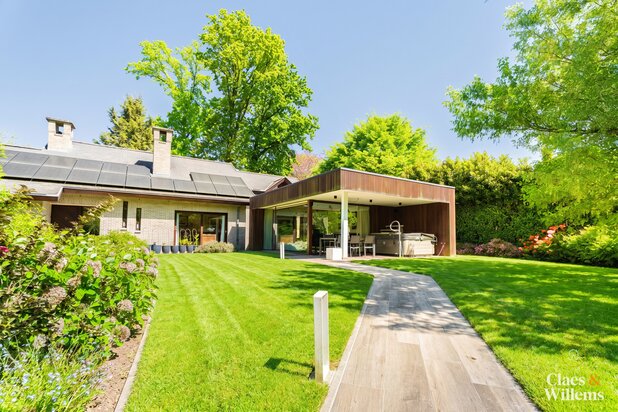 Ruime villa in het Bois de Strihoux