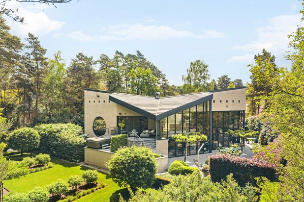 Buitengewone moderne villa op toplocatie te Vosselaar!