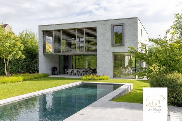 Exclusieve nieuwbouwvilla op residentiële droomlocatie te Kortrijk