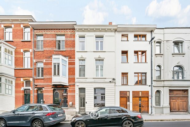 Maison de ville pleine de caractère située au Sud : jour de visite le 13/06