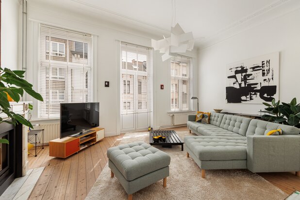 Instapklare en ruime herenwoning (362m²/EPC B) met zalige buitenruimtes op toplocatie te Antwerpen-Zuid: ideaal voor combi wonen/werken!