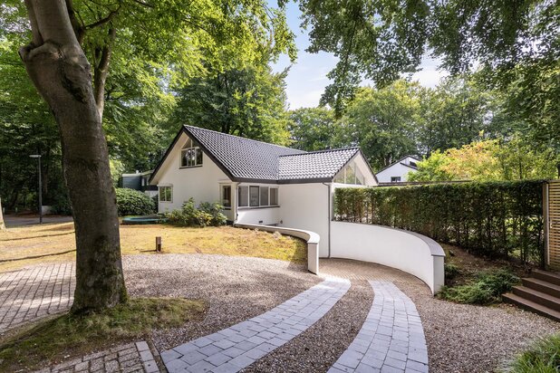 Villa te koop in Apeldoorn met referentie 19111655146