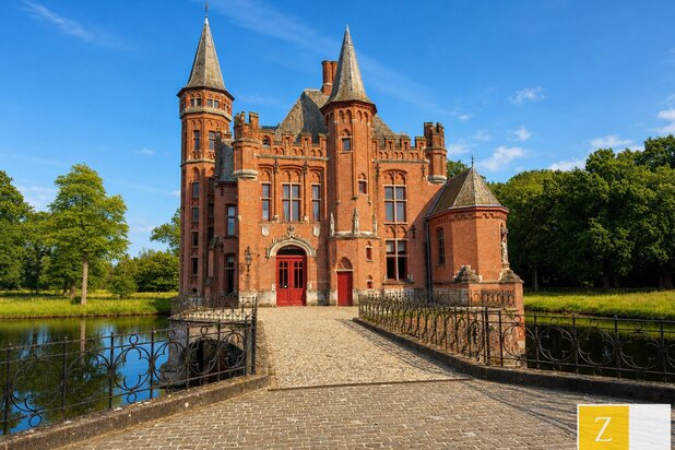 Magnifique château à quelques minutes de Bruges