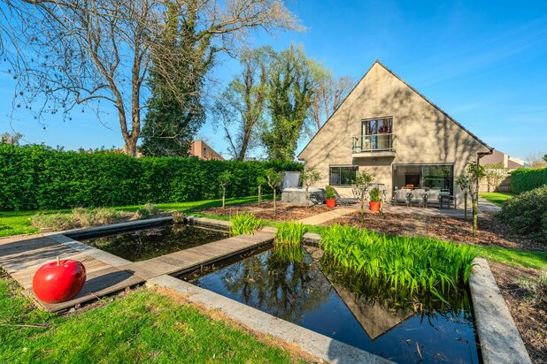 Belle villa de 5 chambres à vendre à Nieuport.
