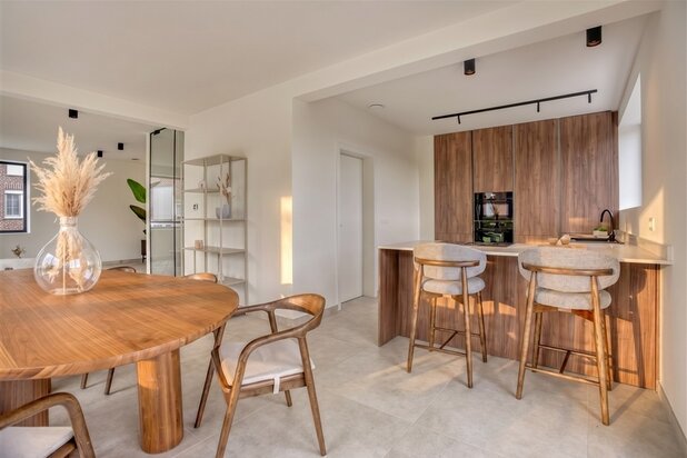 OPEN HOUSE Sat., Sept. 5: A recently built villa with high-quality finishes in a prime location