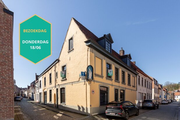 Prachtig gerestaureerde hoekwoning met grote garage bij 't Zand