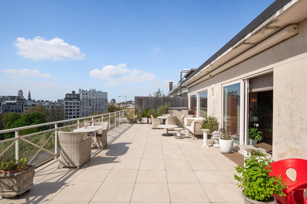 Penthouse with terrace and view of City Park