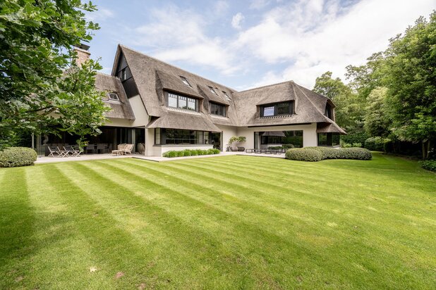Exclusieve villa met verfijnde Obumex-afwerking
