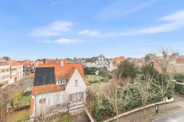 Furnished Apartment for Sale with Open Views – Knokke!
