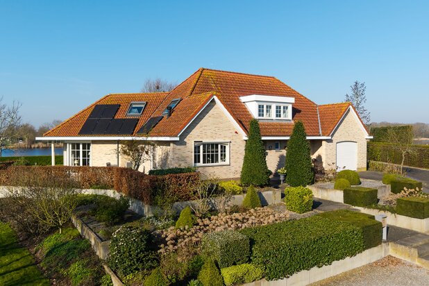 Villa for sale at TERNEUZEN with reference 19711559799