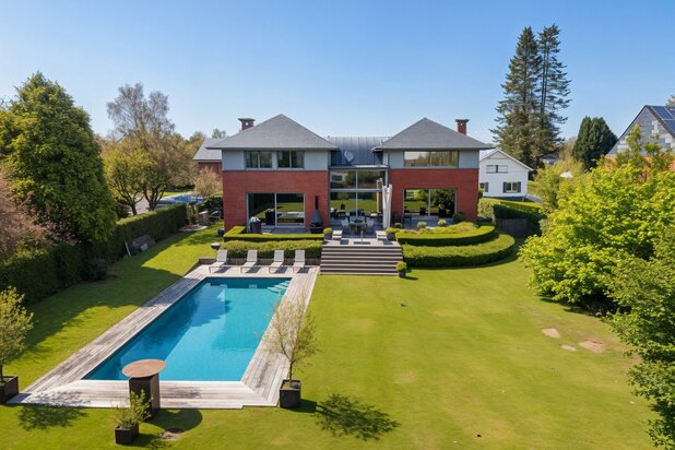 VILLA COUP DE COEUR A BOURGEOIS!
