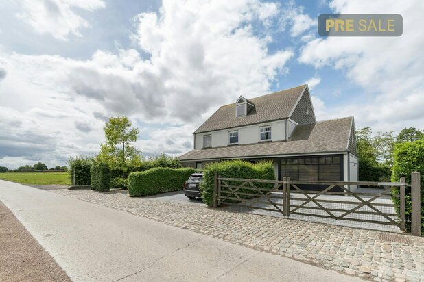 Magnificent Mi Casa home in a quiet location in Kruishoutem