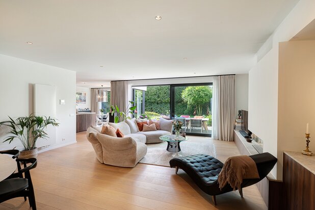 Recente woning op een uitzonderlijke ligging aan de rand van Het Zoute.