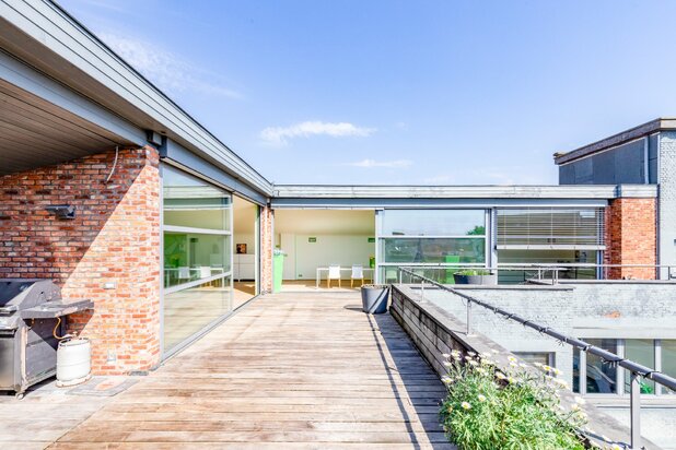 Unieke en eigenzinnige stadswoning (voormalig pakhuis)