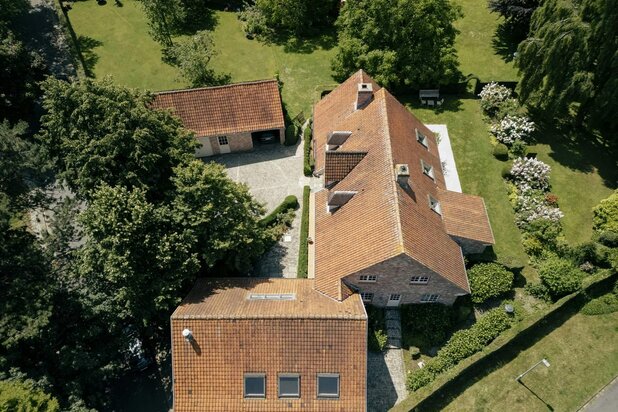 Mooi gelegen landhuis te koop nabij Kortrijk