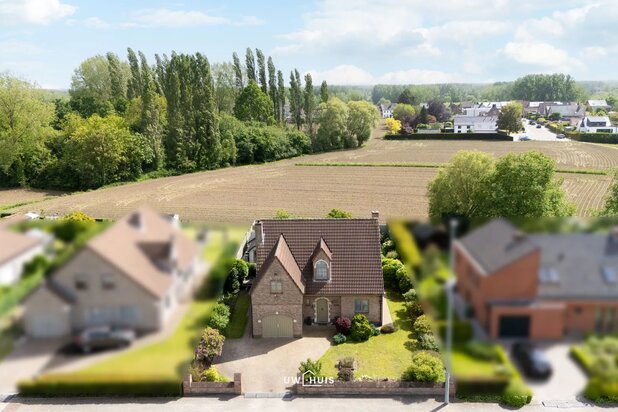 Charmante landelijke open bebouwing met prachtige tuin in Temse