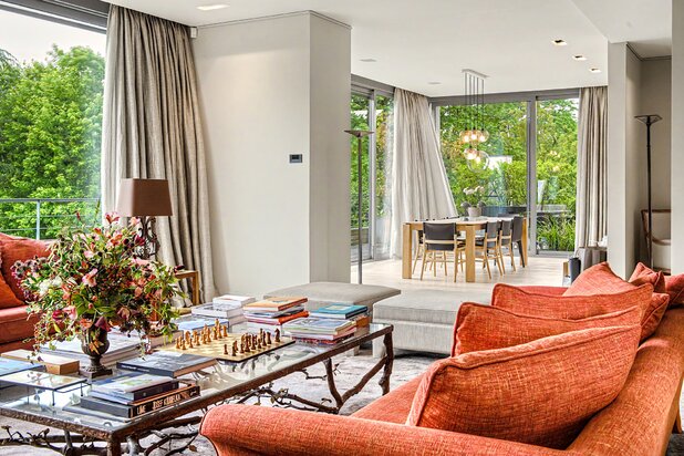 Observatoire - Splendie triplex Corbiau - 568 m²