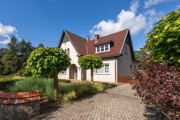 Charmante woning met prachtige tuin op een toplocatie