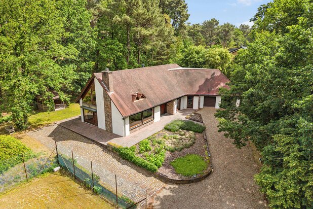 Groen gelegen villa op +/- 5.863m² te Hechtel-Eksel