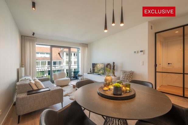 A modern, light-filled two-bedroom flat in Duinenwater