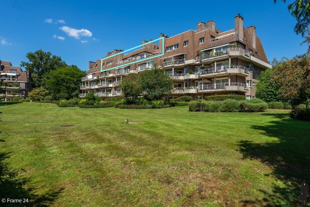 Exclusieve penthouse met panoramische terrassen in het prestigieuze parkdomein Wilaard te Kapellen