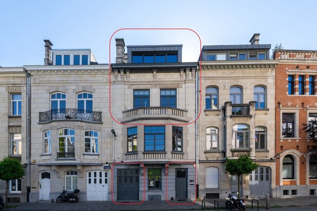 Superbe triplex (4Ch/3Sdb) avec Terrasse et Garage
