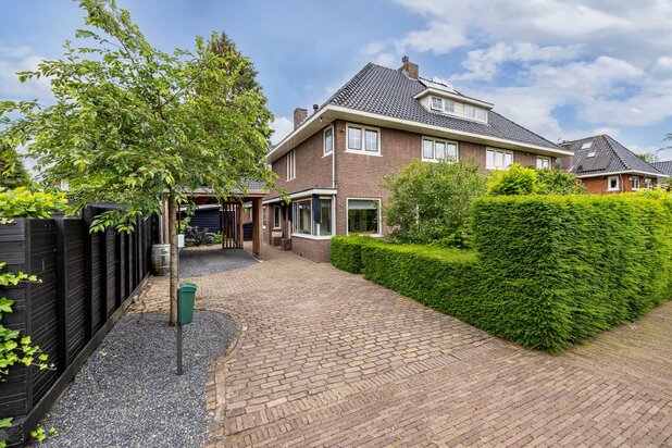 Villa te koop in HUIZEN met referentie 19411665360